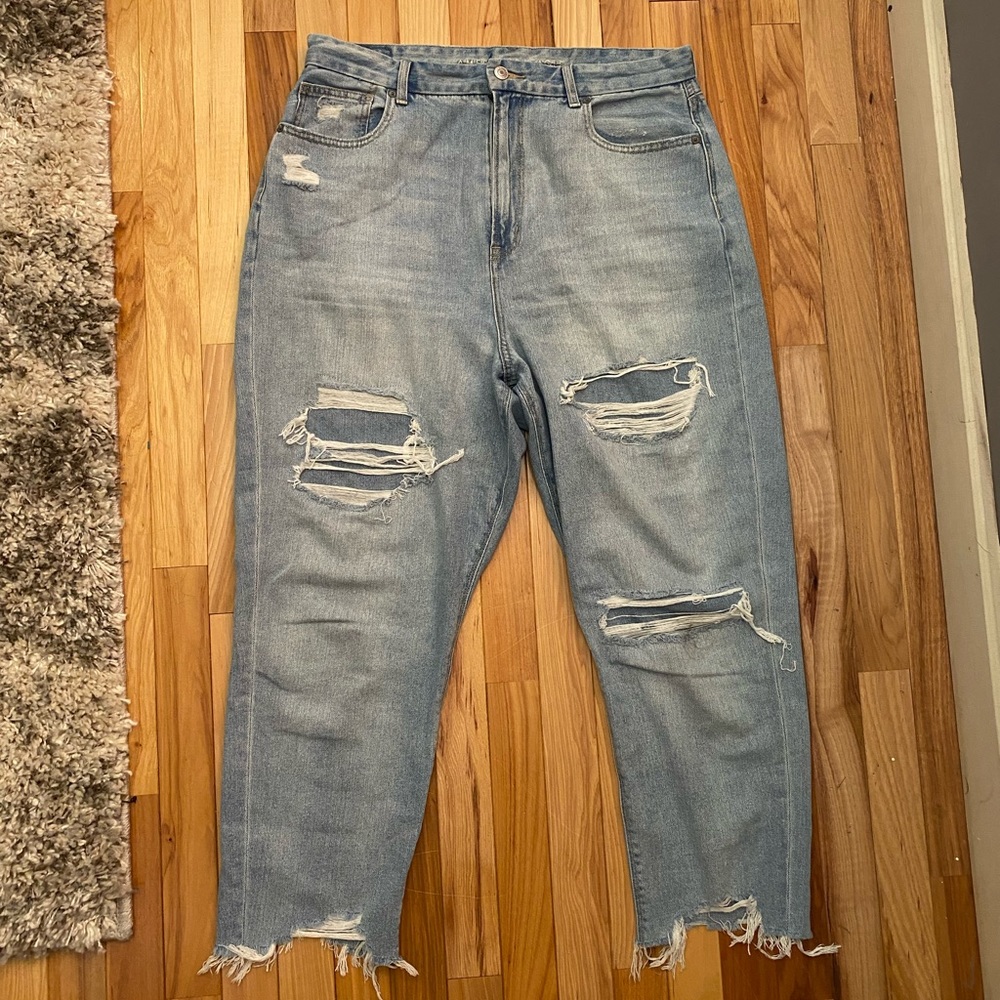 American Eagle Curvy Mom Jeans